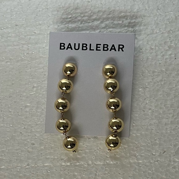 AQUA & BaubleBar Gold Necklace and Earring Set - Picture 3 of 4